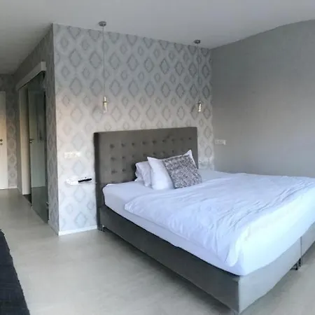 汽车旅馆 Motel 特罗